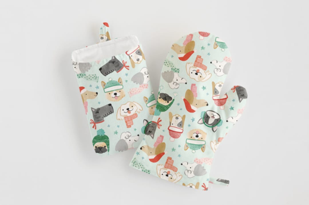 "Christmas Puppies" - Mitt and Potholder Set in Mint by Monika Torun - Overview