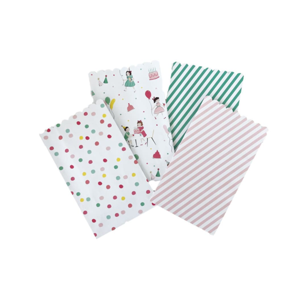 "It's a Party Favor Bags - Set of 8, 2 of Each Style Per Pack" - Party Favor Bags in multicolor by Jollity and Co
