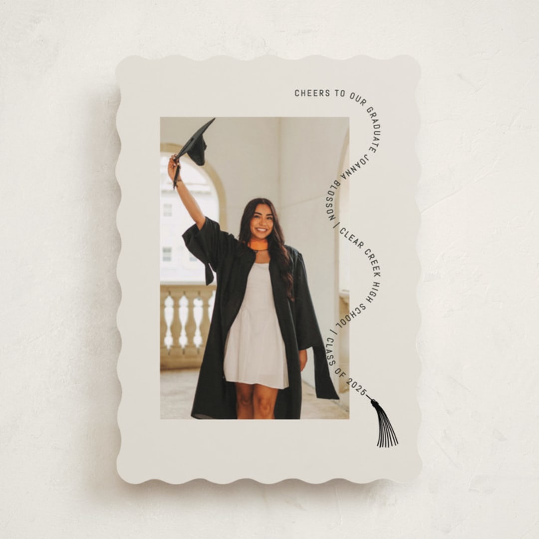 "Celebra" - Graduation Announcements in Nero by Pati Cascino - Front