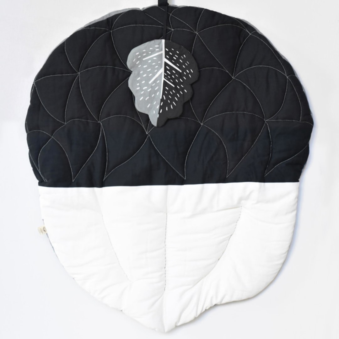 "Wee Gallery Reversible Acorn Playmat with Crinkle Toy" - Play Mats in multicolor by Wee Gallery
