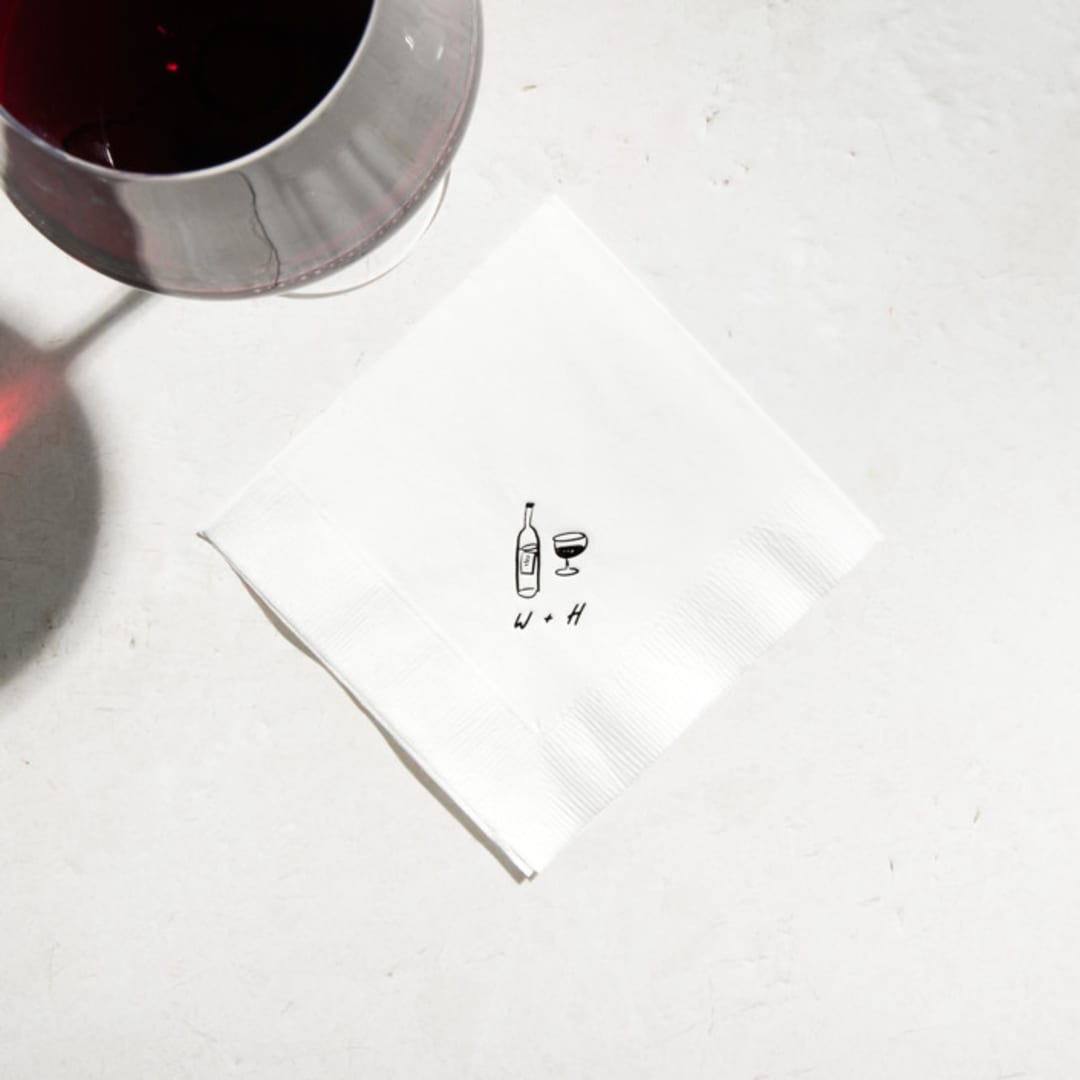 "Vino Duo Sketch Napkin, cocktail size, set of 50" - Party Napkins in white by ForYourParty
