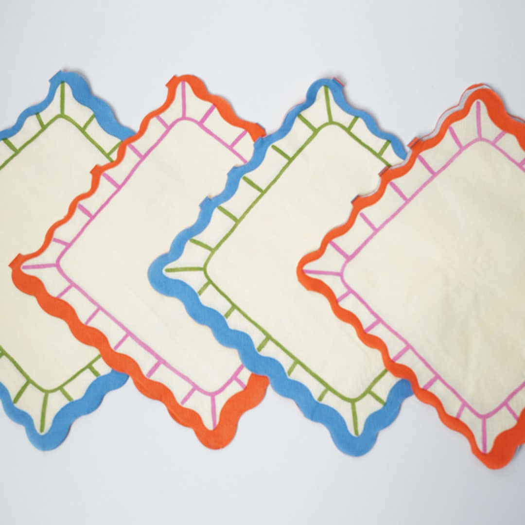 "Art Party Scalloped Napkins" - Party Napkins in multicolor by POP Party Supplies
