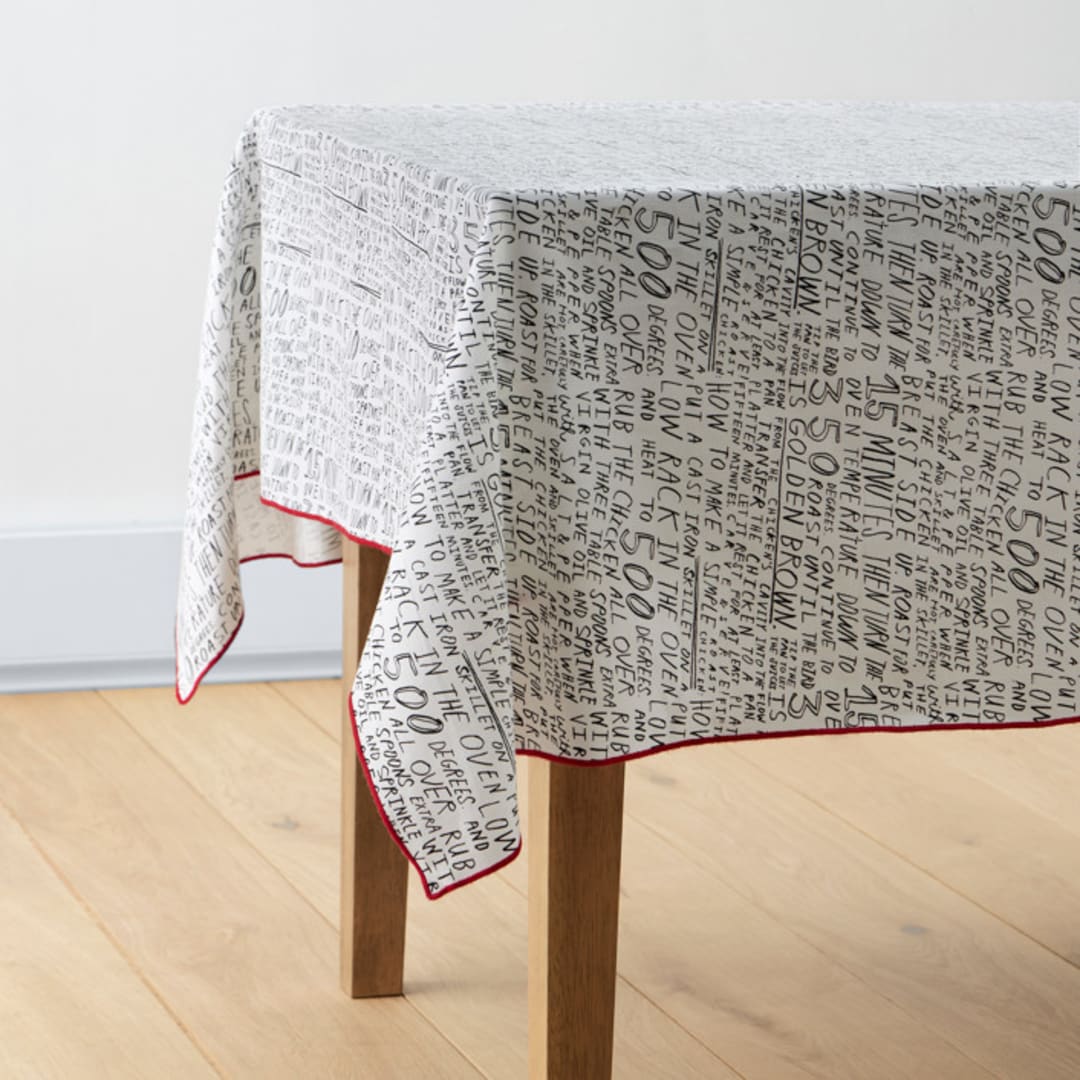 "Roast Chicken" - Tablecloth in Paper by Elliot Stokes - Tablecloth