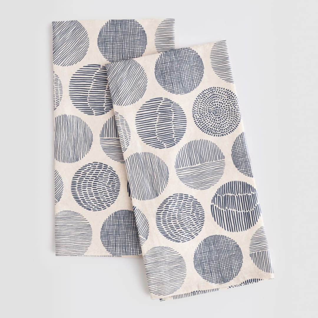 "Minimalist circles" - Tea Towel in Navy by Sabrin Deirani - Tea Towel Pair