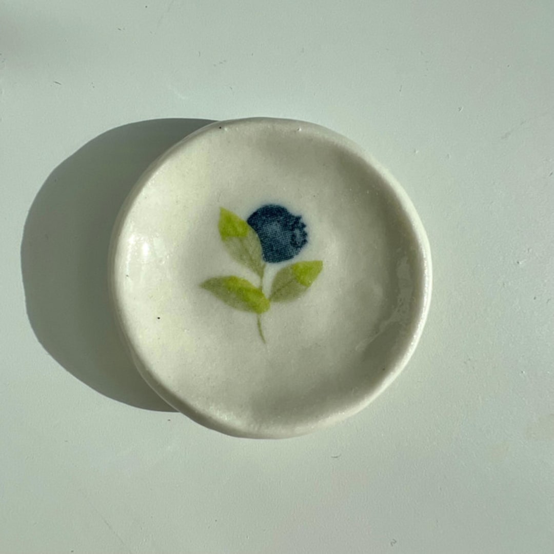 Mini Blueberry Ring Dish