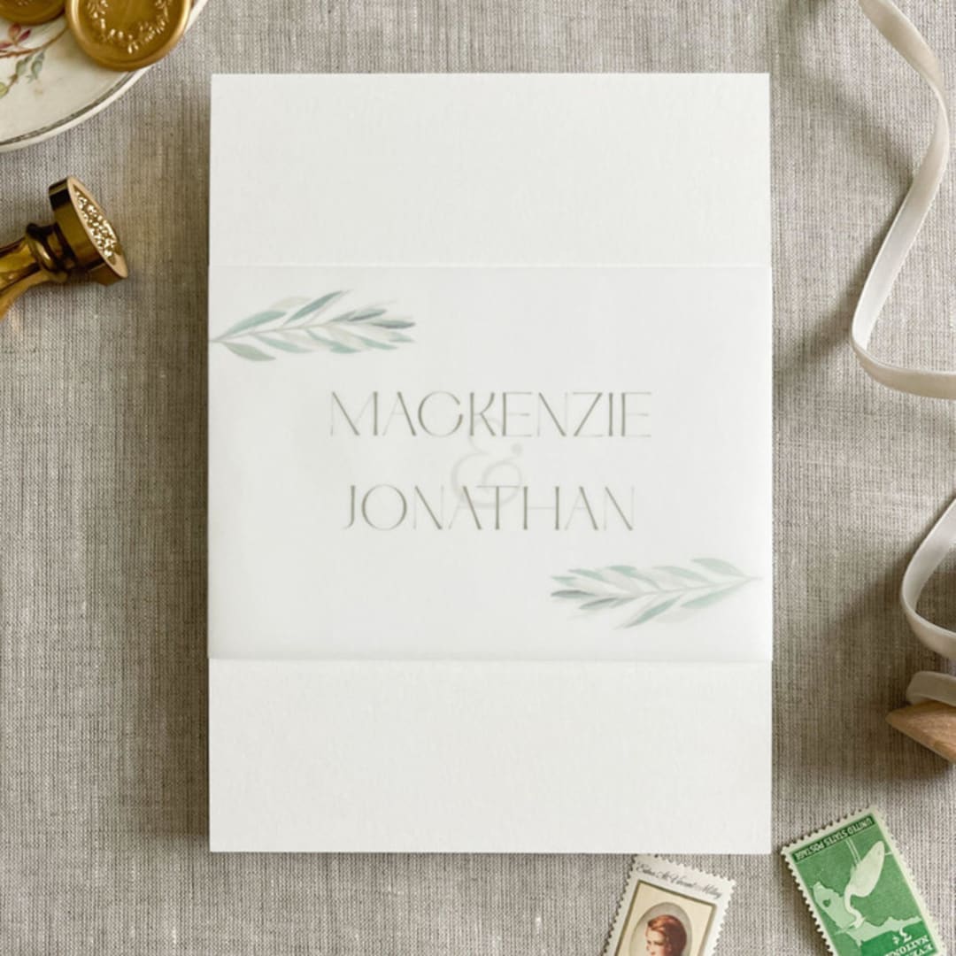 "Custom couple's names and greenery vellum belly band for invitations | Set of 10" - Belly Bands in beige by Maria Ferrer G.