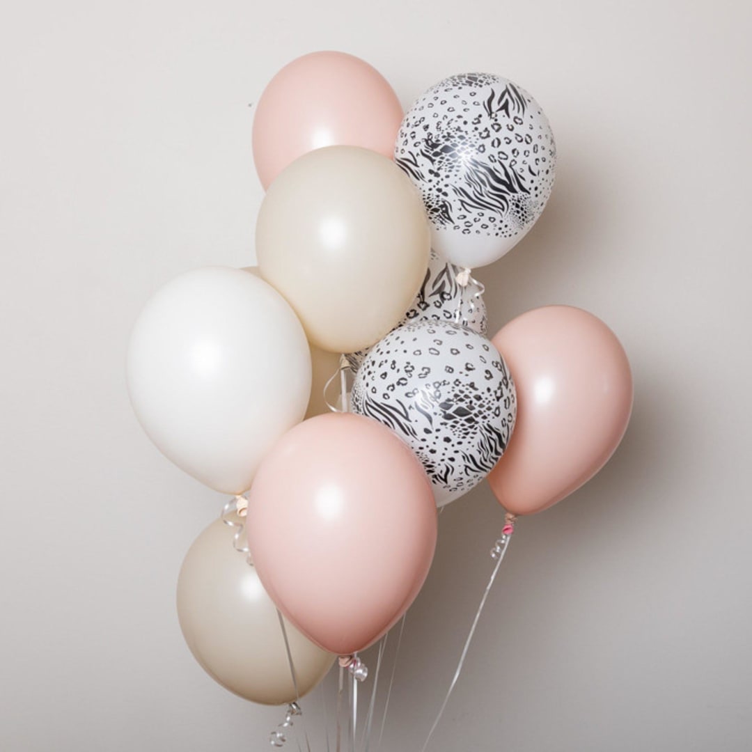 "Olivia Balloon Bouquet" - Balloons in multicolor by Balloon and Bash