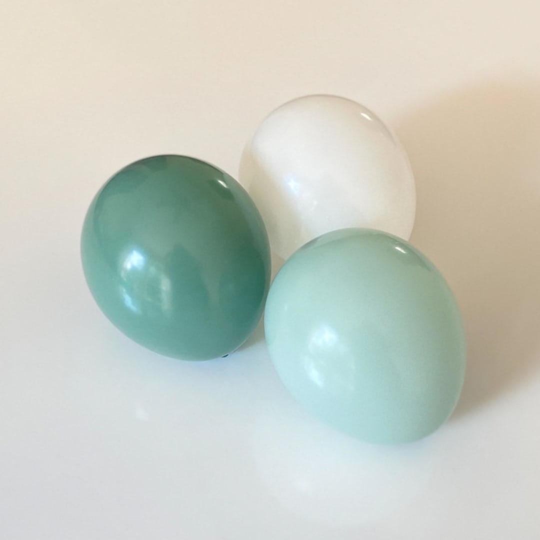 "Sage Mint Green and White THICK Balloon Garland Kit (4-6 feet)" - Balloons in green by Balloon and Bash