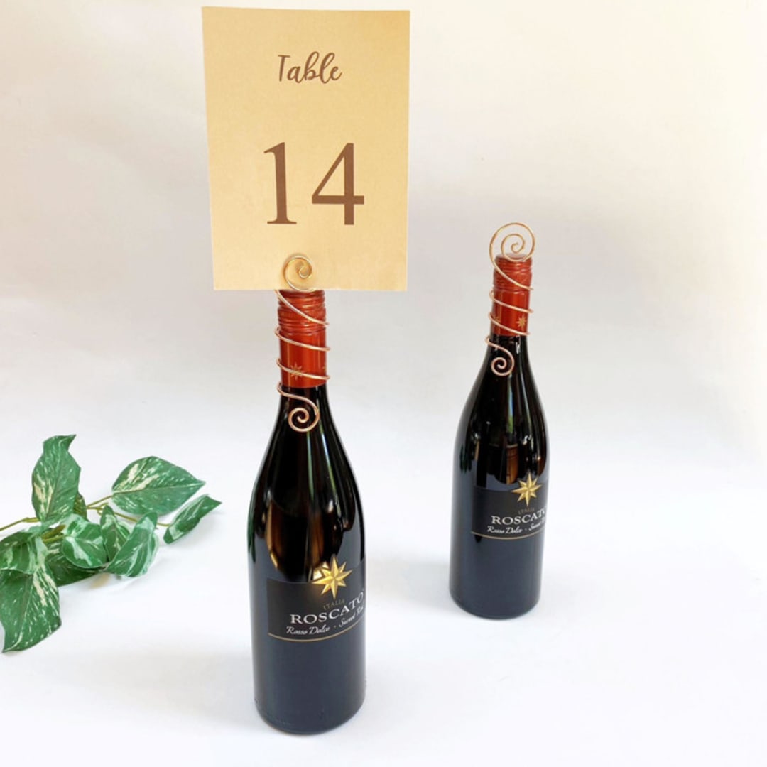 "Rose Gold Wire Wine Bottle Topper Table Number Card Holder, Set of 5" - Place Card Holders in blue by JV Country Creations