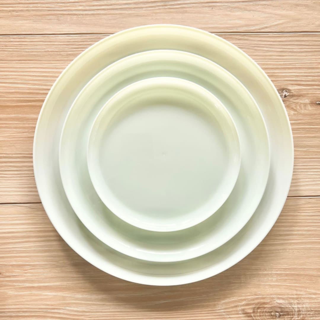 "Mod Scandi Dinnerware Set | Fresh" - Wedding Serving and Dining Accessories in green by Prêt-à-PartyNY