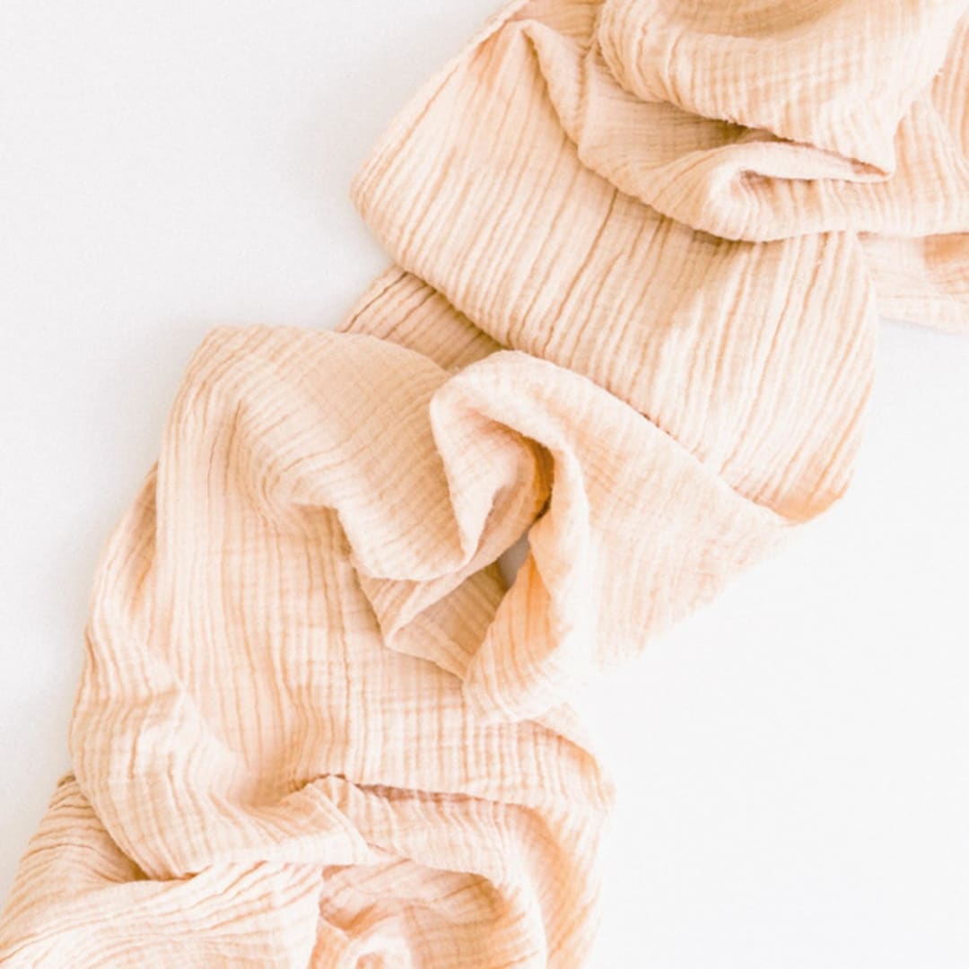 "ORGANIC COTTON RUNNER // NUDE" - Runners in green by borrowed BLU