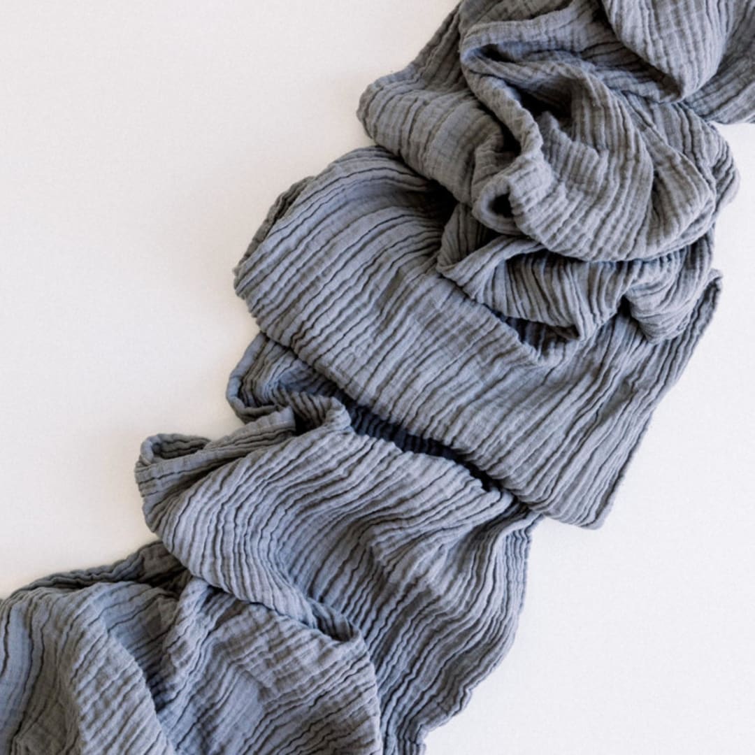 "ORGANIC COTTON RUNNER // SLATE" - Runners in pink by borrowed BLU