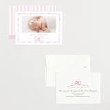 "Squiggle bow" - Birth Announcements in Peony by Creo Study - Assembled