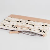 "Primavera" - Casual Clutch in Daisy by Iveta Angelova - Zipper Detail