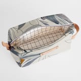 "Casual style" - Dopp Kit in Denim by Lucrecia Caporale - Interior
