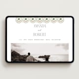 "Vintage Palms" - Wedding Website in Sand by Maria Alou - Desktop Design