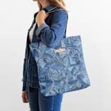 "Seamless leaves" - Snap Tote in Ocean by Lucrecia Caporale - On Model