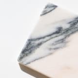 "Marble Pedestal (LA NUIT NUDE)" - Decorative Object in beige by the parmatile shop