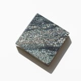 "Marble Pedestal (MANDACARU GREEN)" - Decorative Object in green by the parmatile shop