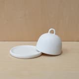 "Sculpt Butter Dish White" - Tabletop Accessories in white by Tina Frey