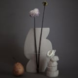 "Ceramic Vase ‘Ellipse N°3 - White'" - Vases in white by Inhee Ma