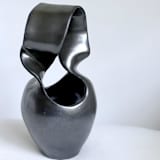 "Black Mobius Vase" - Vases in black by Cloude Made