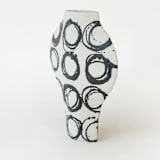 "Ceramic Vase ‘Dripping Rounds’" - Vases in white by Inhee Ma