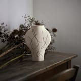 "Ceramic Vase ‘Dal Lines’" - Vases in white by Inhee Ma