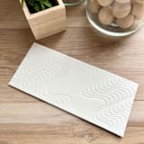 "Luxe Linen Debossed Napkins | Retro Ripple in Simply White" - Napkins in natural by Prêt-à-PartyNY