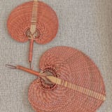 "Paradisio Clay Woven Fan Large" - Fans in white by Suzanne Seick