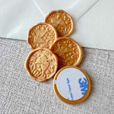 "Yellow Gold celebration wax seal sticker - Champagne toast | Set of 10" - Wax Seals in gold by Maria Ferrer G.