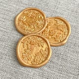 "Roses self-adhesive wax seals in yellow gold | Set of 10" - Wax Seals in gold by Maria Ferrer G.