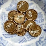 "Queen Anne's Lace Wax Seal in Gold | Pack of 10" - Wax Seals in gold by Caitlin Home