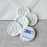 "White graduation wax seal - Graduation cap throw | Set of 10" - Wax Seals in white by Maria Ferrer G.