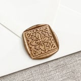 "Square tile self-adhesive wax seal in antique gold | Large | Set of 10" - Wax Seals in bronze by Maria Ferrer G.