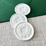 "White Christmas wreath wax seal sticxker | Set of 10" - Wax Seals in white by Maria Ferrer G.
