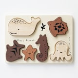 "Wee Gallery Wooden Tray Puzzle - Ocean Animals - 2nd Edition" - Puzzles in natural by Wee Gallery