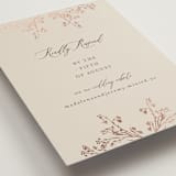 "Shining Florals" - Foil-Pressed RSVP Online Enclosure Cards in Almond by frau brandt - Detail