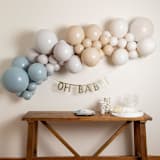 "Presidio SIGNATURE Balloon Garland Kit (4 feet)" - Balloons in blue by Balloon and Bash