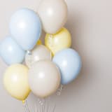"Whitney Balloon Bouquet" - Balloons in multicolor by Balloon and Bash