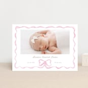 "Squiggle bow" - Birth Announcements in Peony by Creo Study - Front