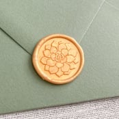 "Succulent self-adhesive wax seal in yellow gold | Set of 10" - Wax Seals in gold by Maria Ferrer G.
