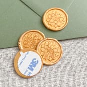 "Succulent self-adhesive wax seal in yellow gold | Set of 10" - Wax Seals in gold by Maria Ferrer G.