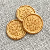 "Succulent self-adhesive wax seal in yellow gold | Set of 10" - Wax Seals in gold by Maria Ferrer G.