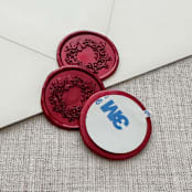 "Metallic Red Christmas Wreath wax seal sticker | Set of 10" - Wax Seals in red by Maria Ferrer G.