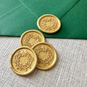 "Classic Gold Christmas wreath wax seal sticker | Set of 10" - Wax Seals in gold by Maria Ferrer G.