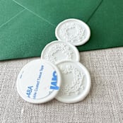 "White Christmas wreath wax seal sticxker | Set of 10" - Wax Seals in white by Maria Ferrer G.
