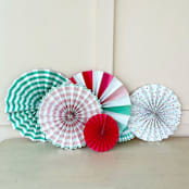 "It's a Party Fans - Set of 6" - Party Hanging Decor in multicolor by Jollity and Co