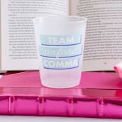 "Book Club "Team Oxford Comma" Flex Cups - Set of 8" - Party Cups in multicolor by Jollity and Co