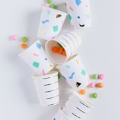 "Happy Everything 9 oz Cups" - Party Cups in multicolor by Jollity and Co